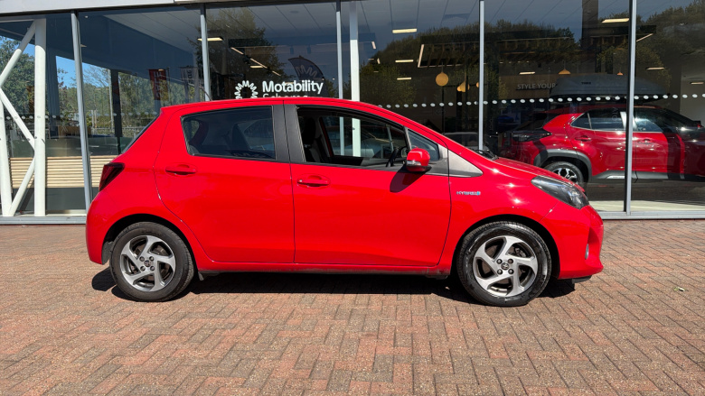 Toyota Yaris 1.5 Hybrid Icon 5dr CVT Hybrid Hatchback